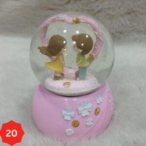 بلوره متحركة مع موسيقى